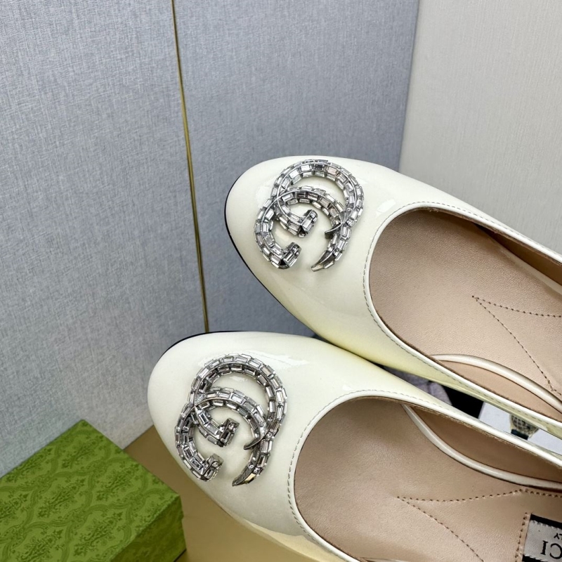 Gucci Flat Shoes